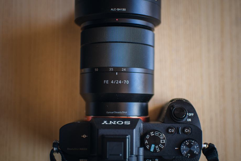 Sony A7ii + Zeiss FE 4/24-70mm E-mount