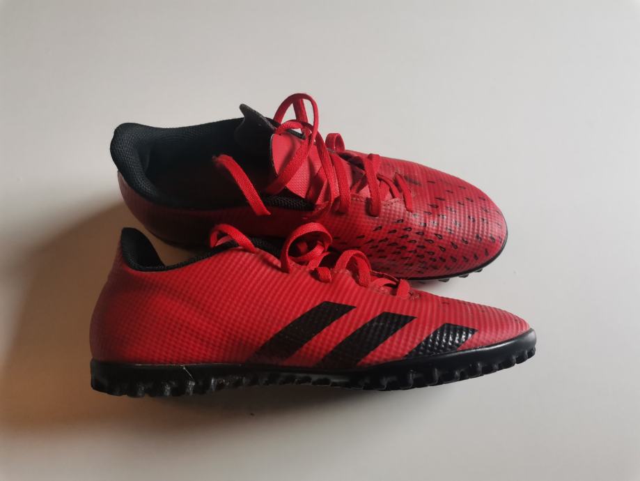 Nogometni čevlji ADIDAS Predator št. 40 (25cm)