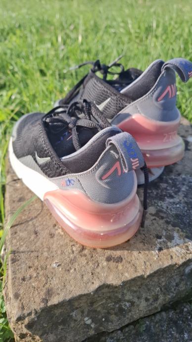 ŠPORTNI COPATI NIKE AIR MAX 270