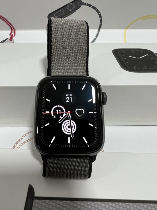 Apple watch 5, 44mm, space grey