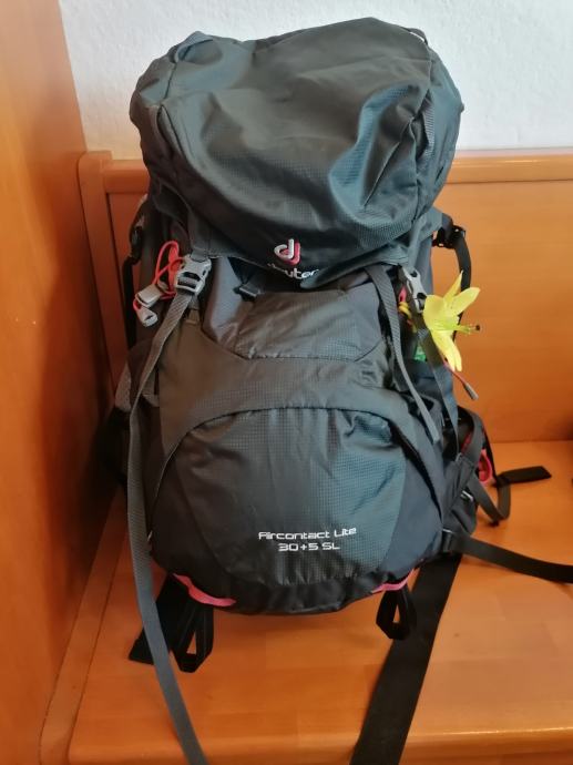 Prodam Deuter Aircontact Lite 30+5 SL ženski