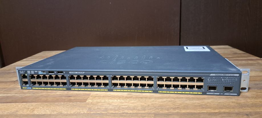 Cisco Catalyst 2960 X professional