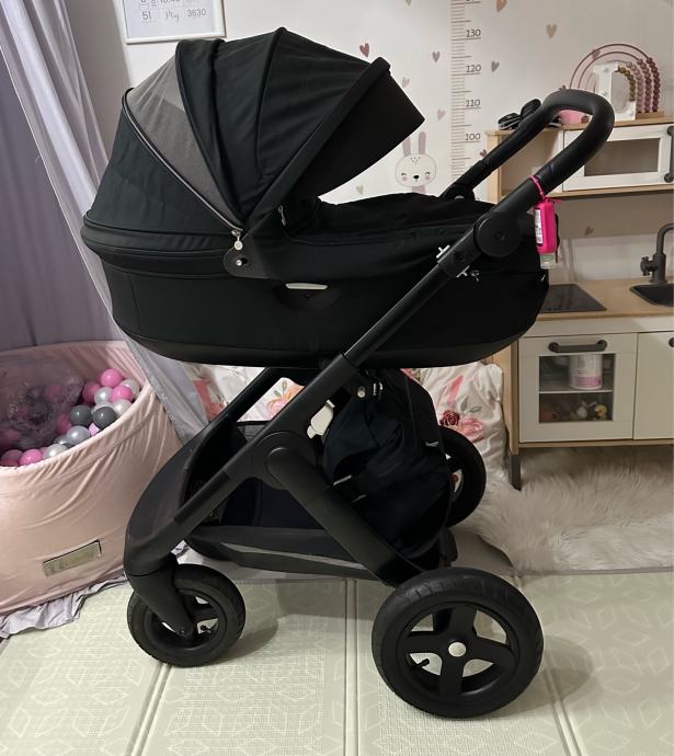 Stokke Trailz 3v1 + dodatki + postelja + nosilka Ergobaby + avtosedež