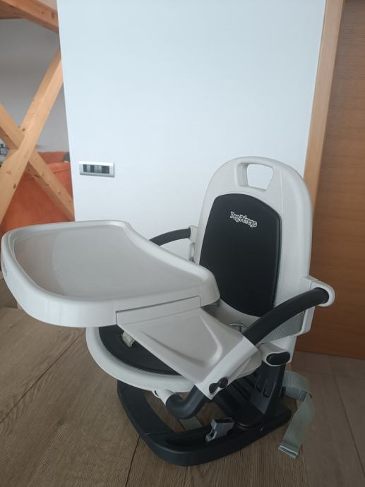 Prenosni stolček za hranjenje Peg Perego