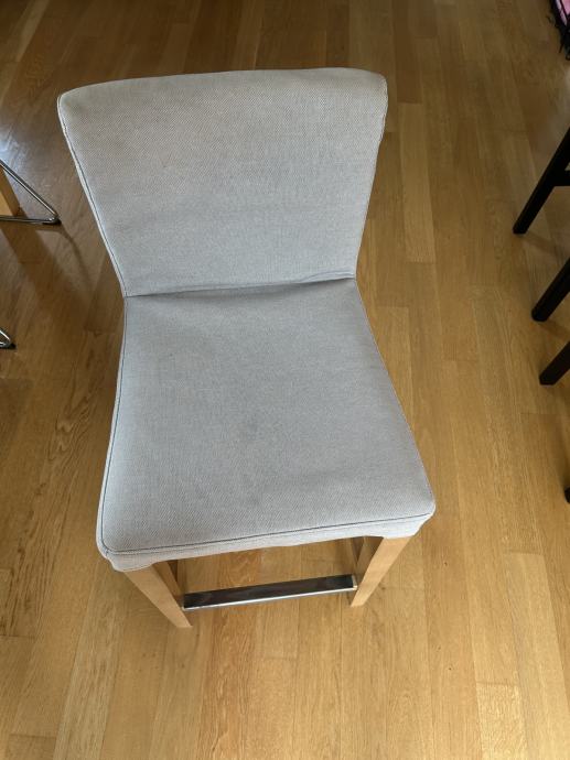 Ikea Henriksdal Bar Stool (visoki stol) v dobrem stanju.