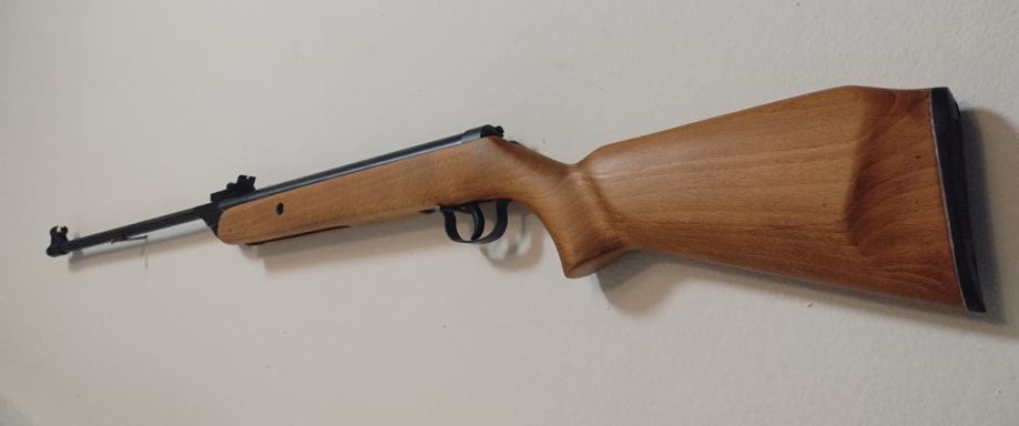 Crvena Zastava M81A zračna puška cal 4,5mm