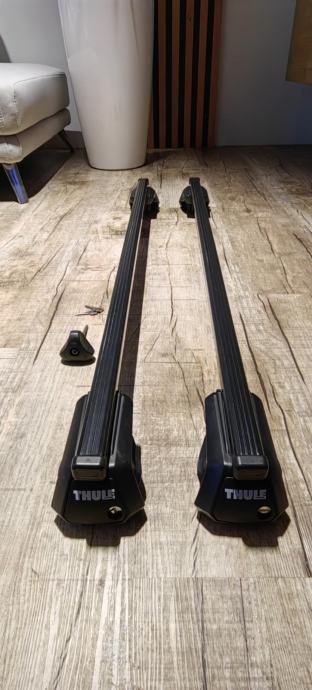 THULE osnovne noge Evo Raised Rail  + prečke Squarebar 7122, 118 cm