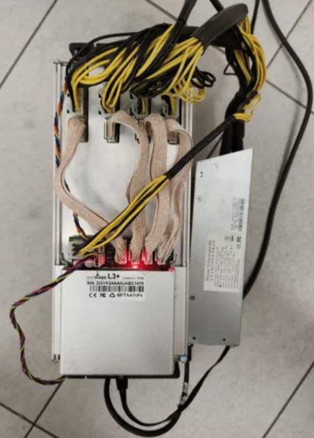 Antminer L3+ miner