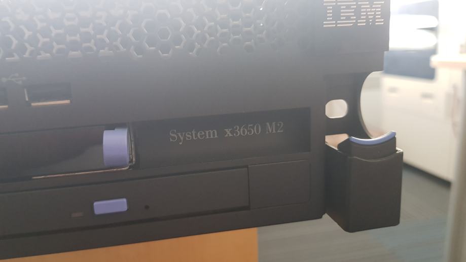 IBM System x3650 M2