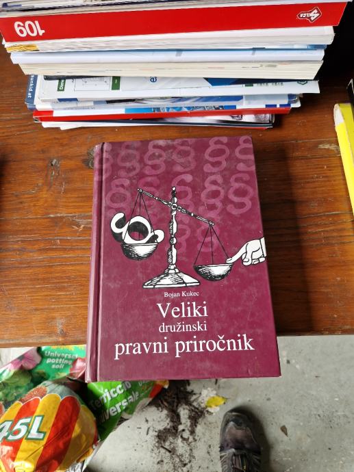 knjiga "Veliki družinski pravni priročnik"