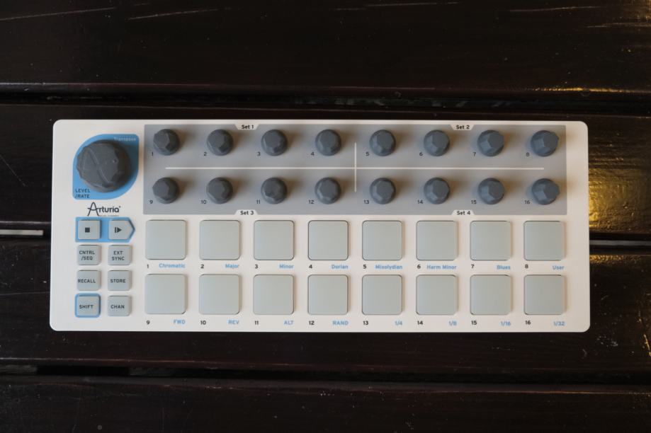 Arturia Beatstep USB MIDI Pad Controller