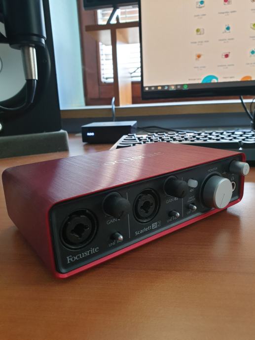 Focusrite Scarlett 2i2