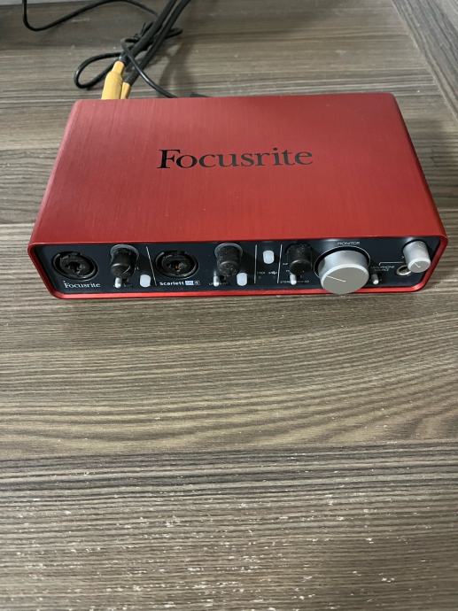 Focusrite Scarlett 2i4