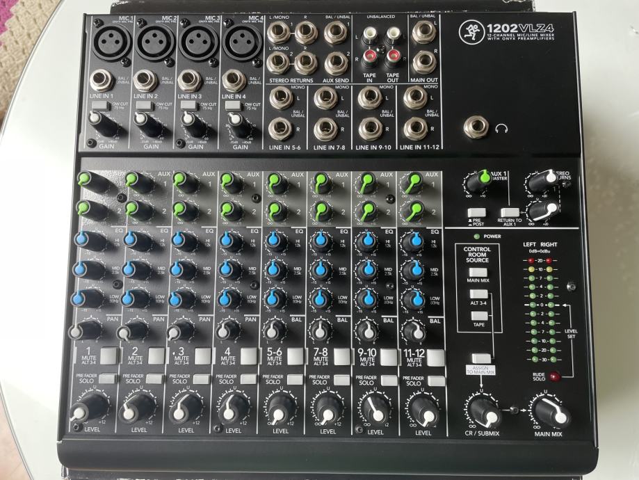 Mackie 1202 VLZ4 analogni mixer