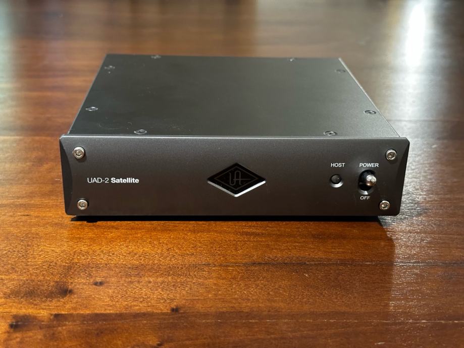 Universal Audio Satellite Octo TB3