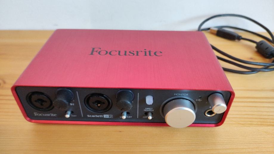 Zvočna kartica Focusrite Scarlett 2i2