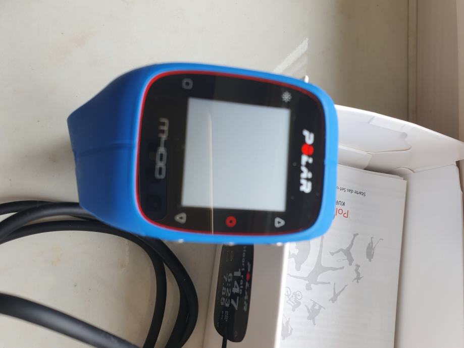 POLAR M400 HR športn uro novo, prodam