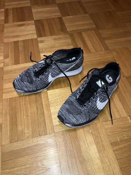 Športni copati NIKE FLYKNIT RACER