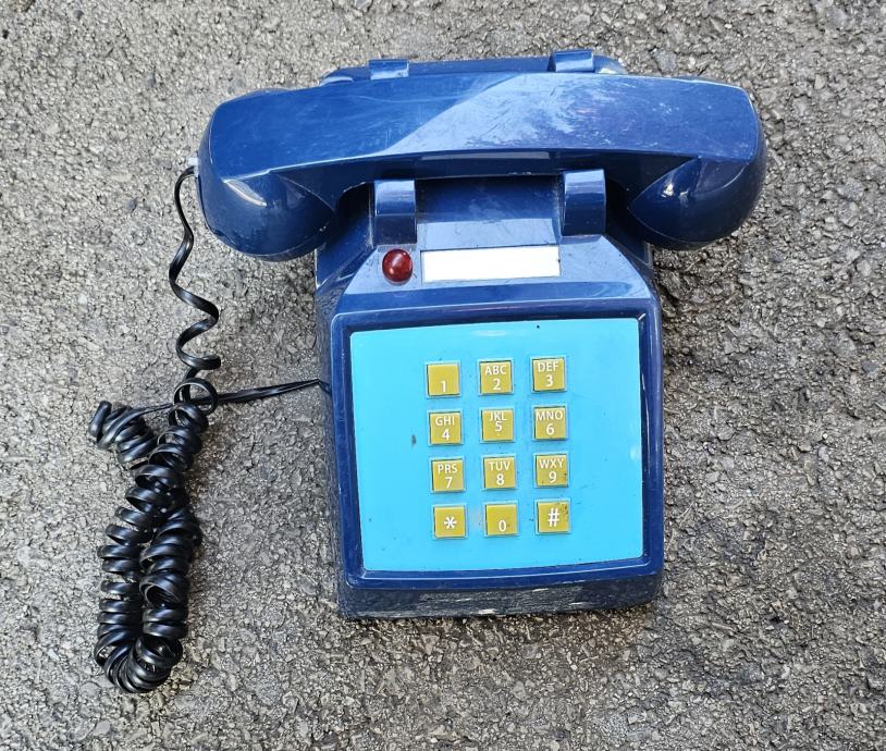 Retro telefon mod. Za dekoracijo