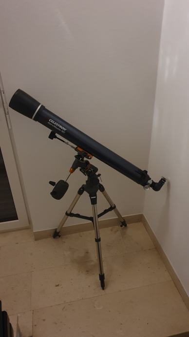 teleskop celestron astromaster 90EQ, kot nov, brezhiben