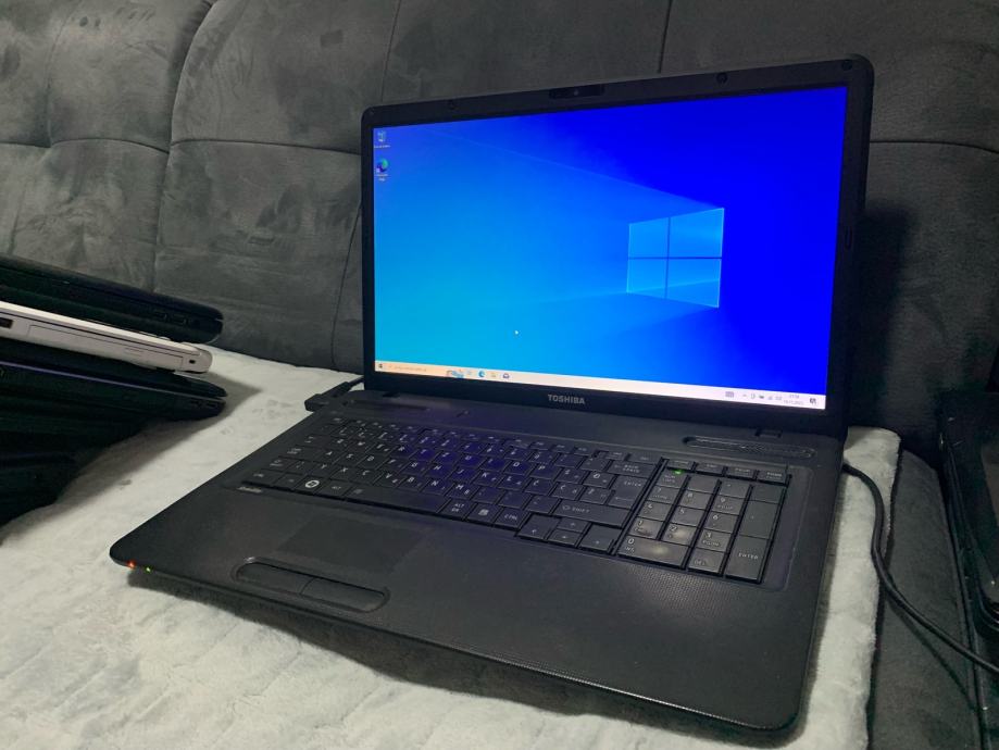 Laptop Toshiba c670 i3 procesor