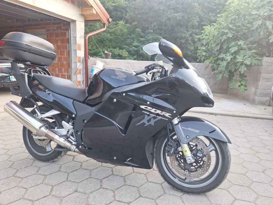 Honda CBR 1100 XX 1137 cm3, 2008 l.