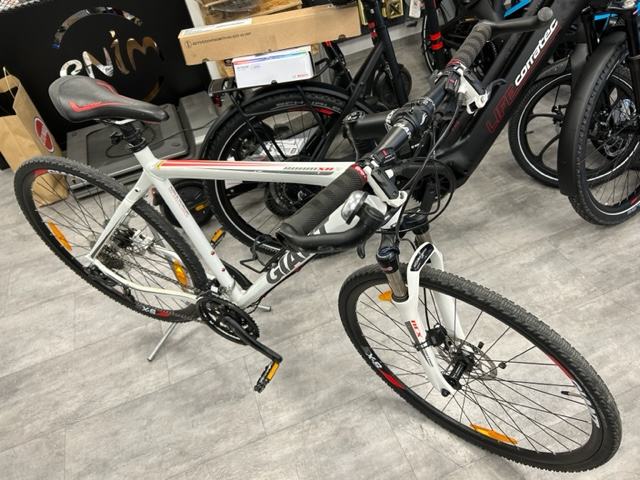 giant roam xr2 2012