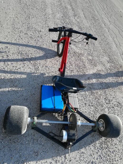 električni drift trike, 2021 l.