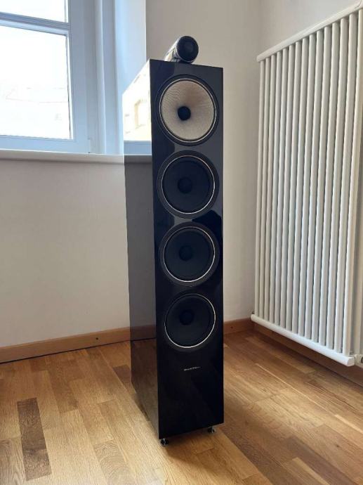 Bowers & Wilkins 702 S2 podni zvučnici par, crni visoki sjaj