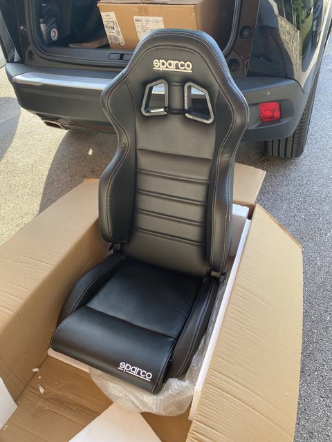 2x Sparco R100 Sky črna sedeža