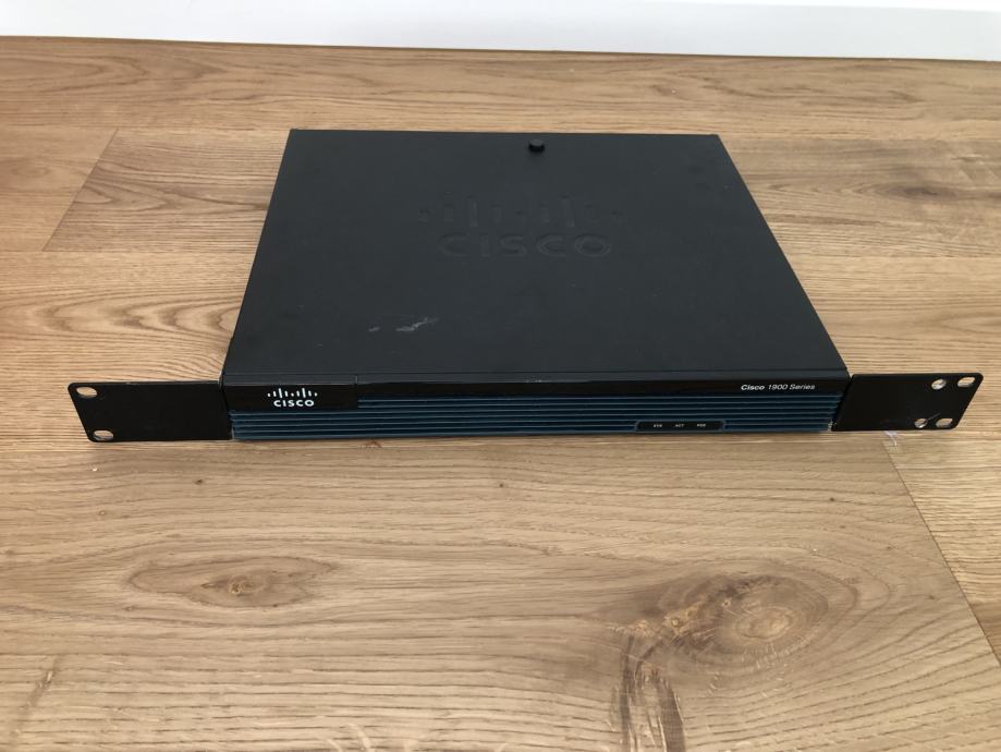 Cisco 1921 Router +HWIC-4ESG 4-port kartica