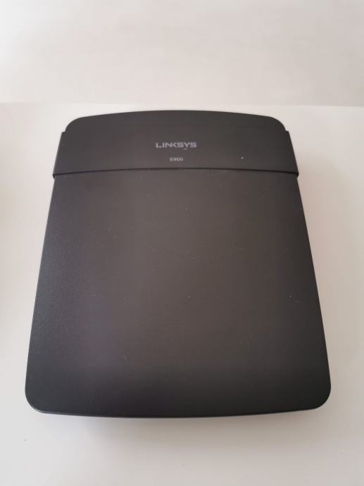 Linksys E900 wifi router