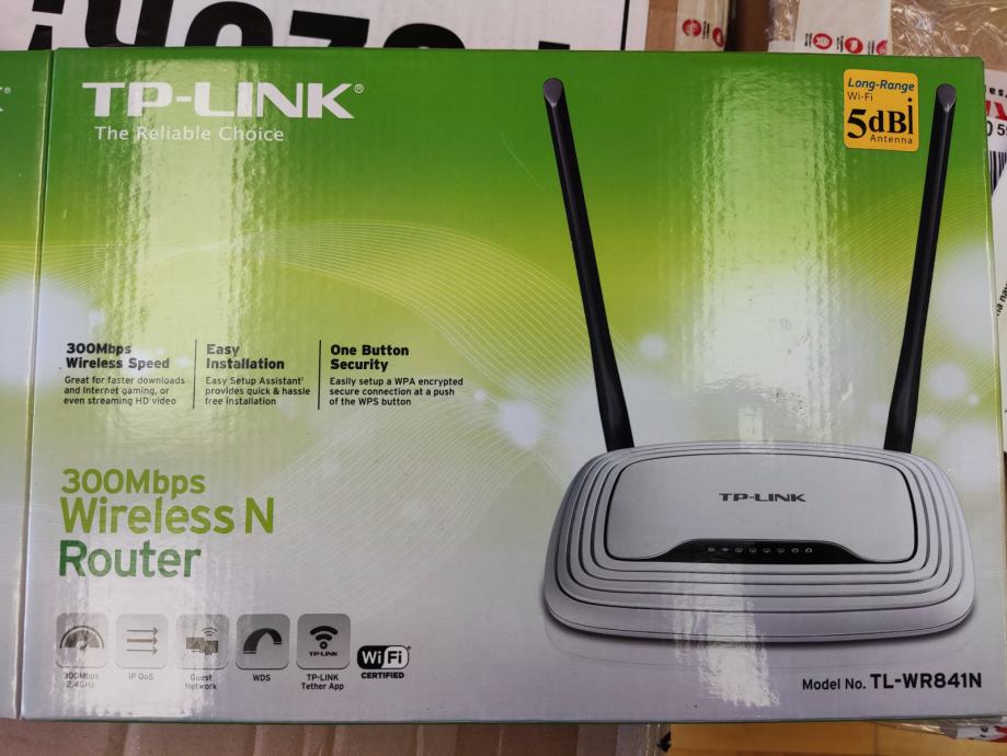 Prodam rabljen usmerjevalnik TP-LINK 300Mbps Wireless N Router.  Ruter