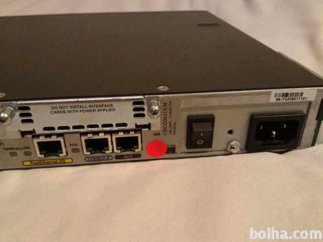 Router CISCO 2611XM