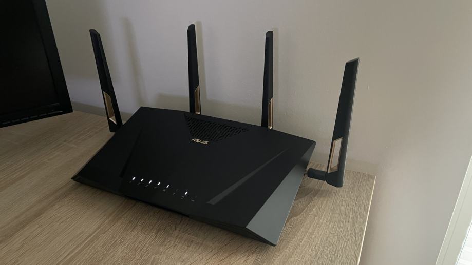 Usmerjevalnik / Router Asus RT-AX88U