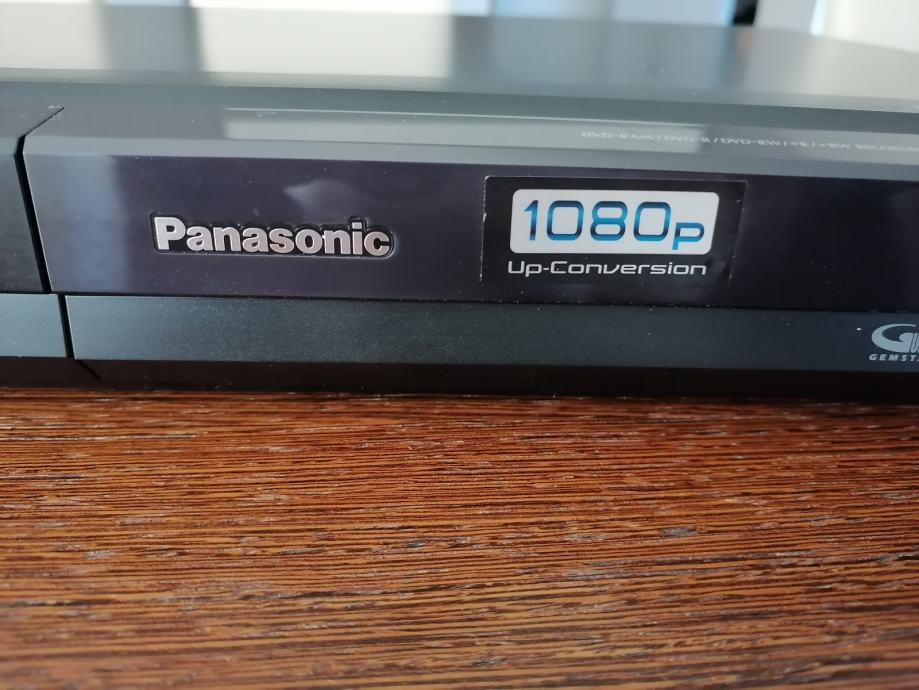 Vrhunski DVD/HDD snemalnik/recorder Panasonic DMR-EH595 HDMI izhod!