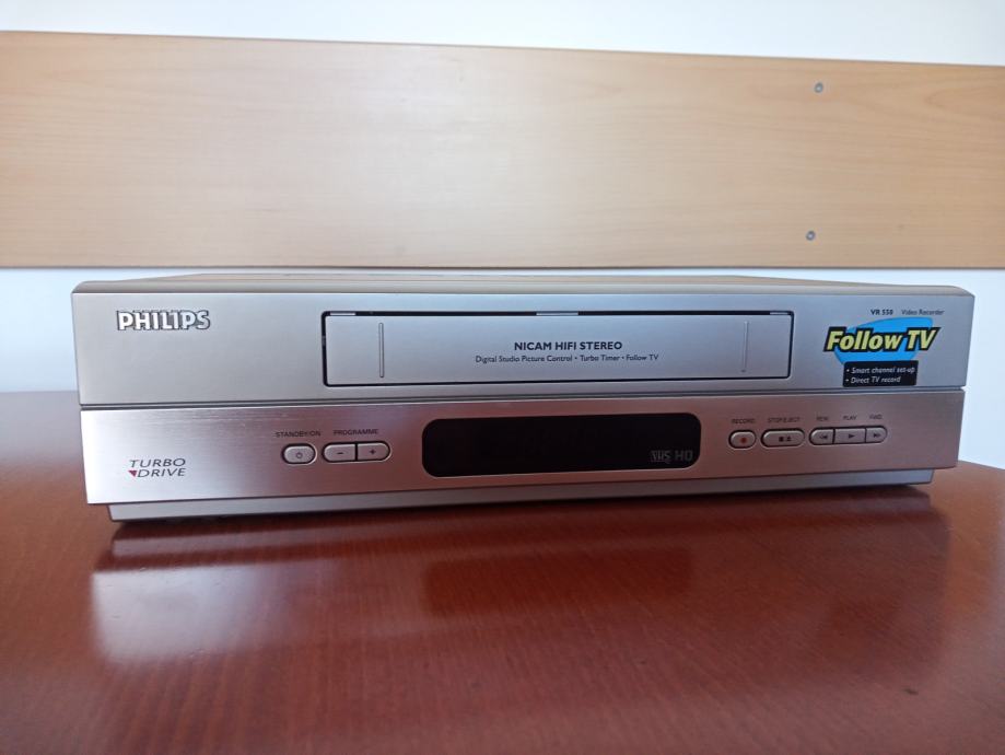 Video recorder VHS predvajalnik snemalnik