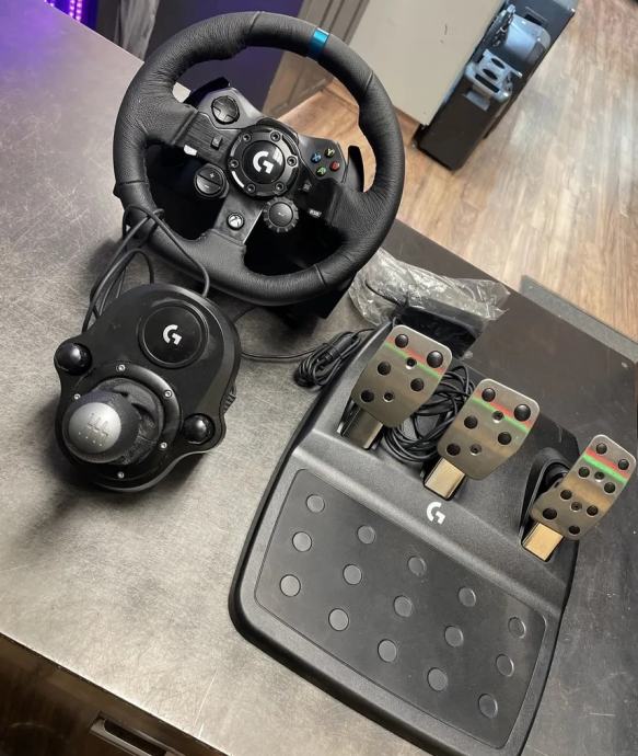 Logitech G923+shifter