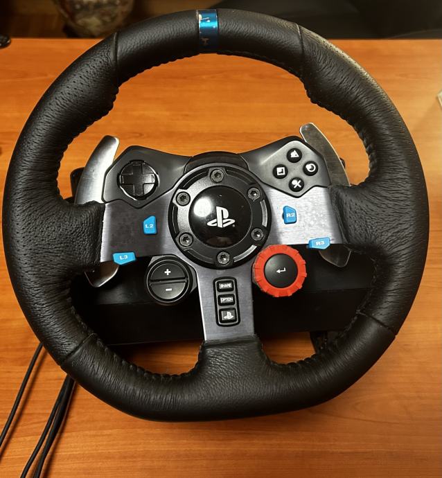 Prodam volan logitech driving force g29 in menjalnik