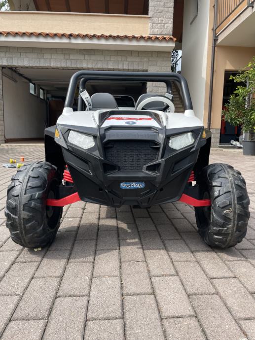 Štirikolesnik Peg Perego Polaris RZR