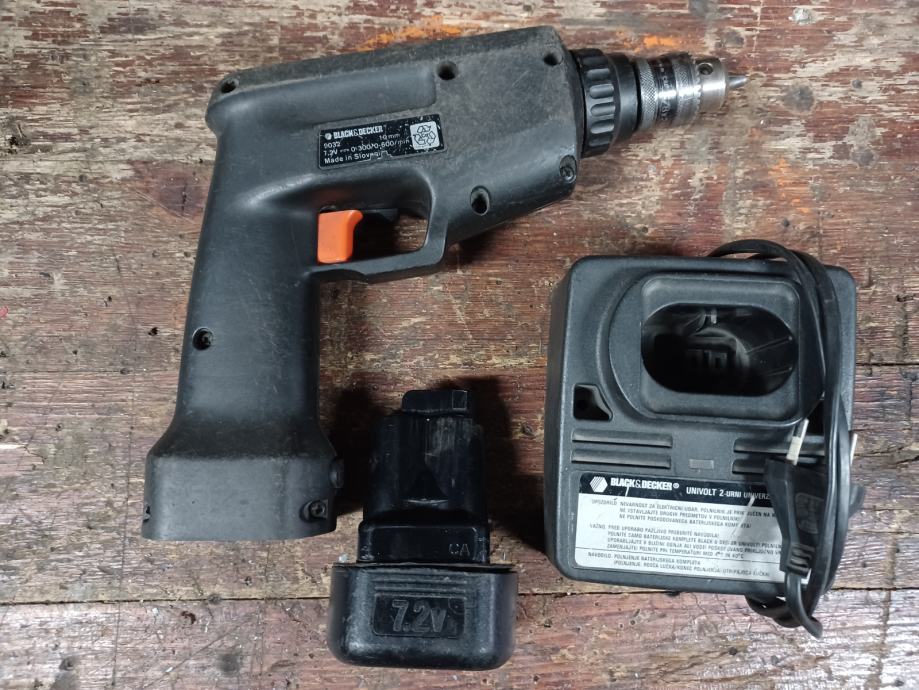 Black&Decker baterijski vrtalni stroj 7,2v