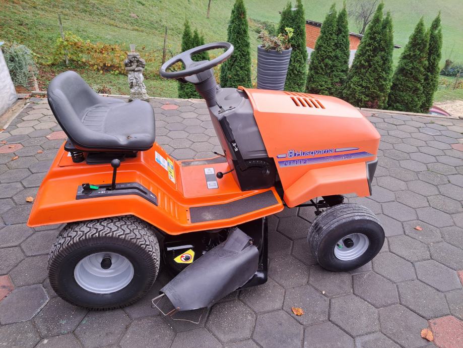 Husgvarna vrtni traktor