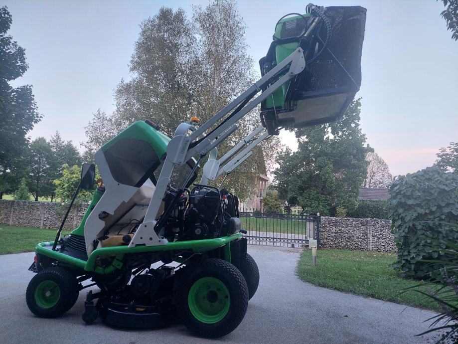 vrtni komunalni traktor Etesia Diesel