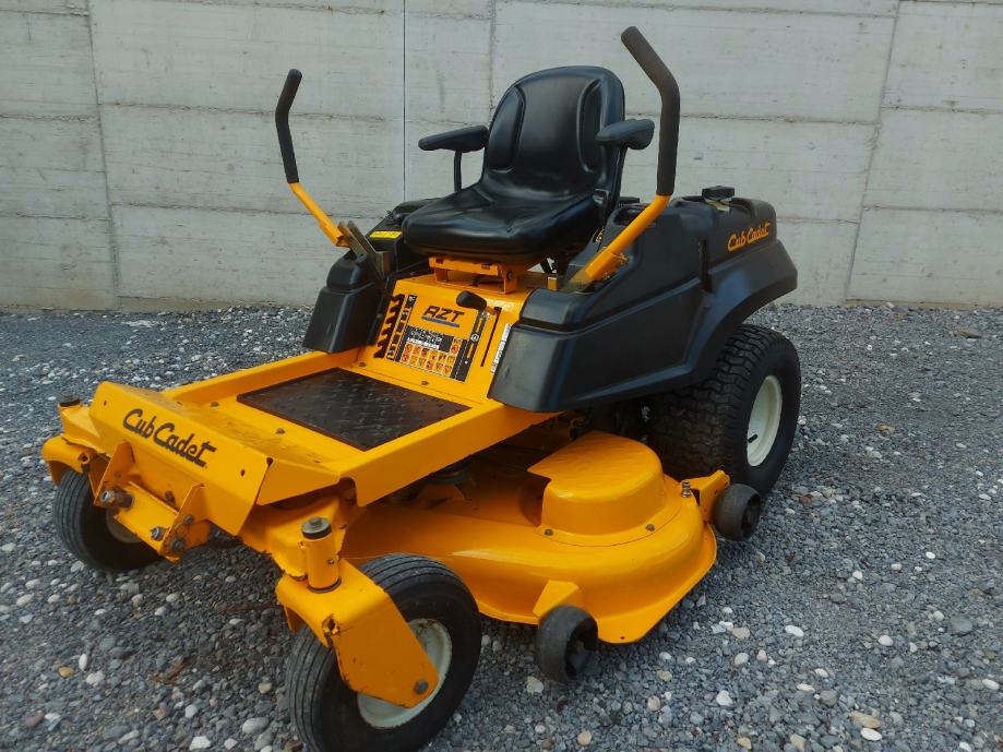 Vrtni traktor CubCadet Kawasaki 23HP ŠIROK kosilnica mulčar