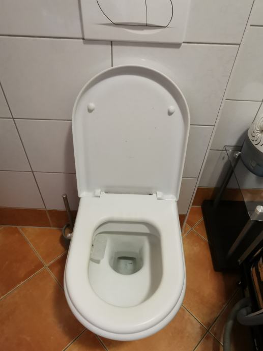 WC školjka Dolomite + podometni kotliček