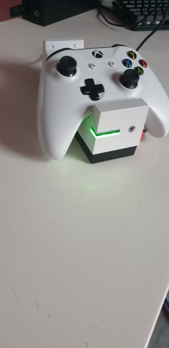 Polnilna postaja'XBOX