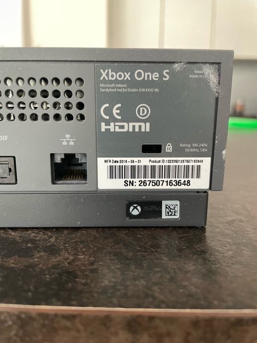 Igralna konzola Xbox One S