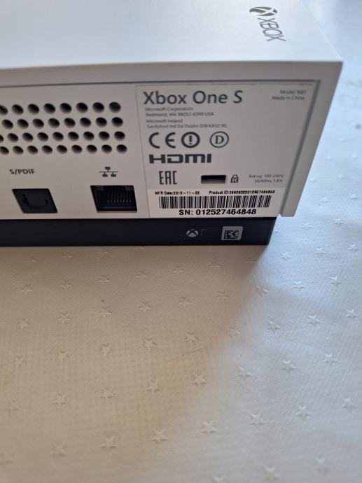 Xbox One S