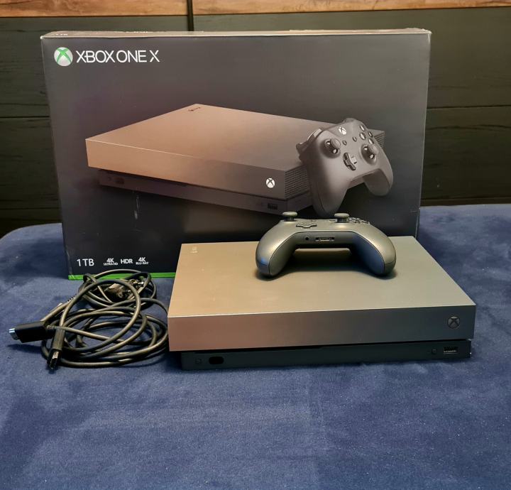 Xbox one x gold rush limited edition 1TB