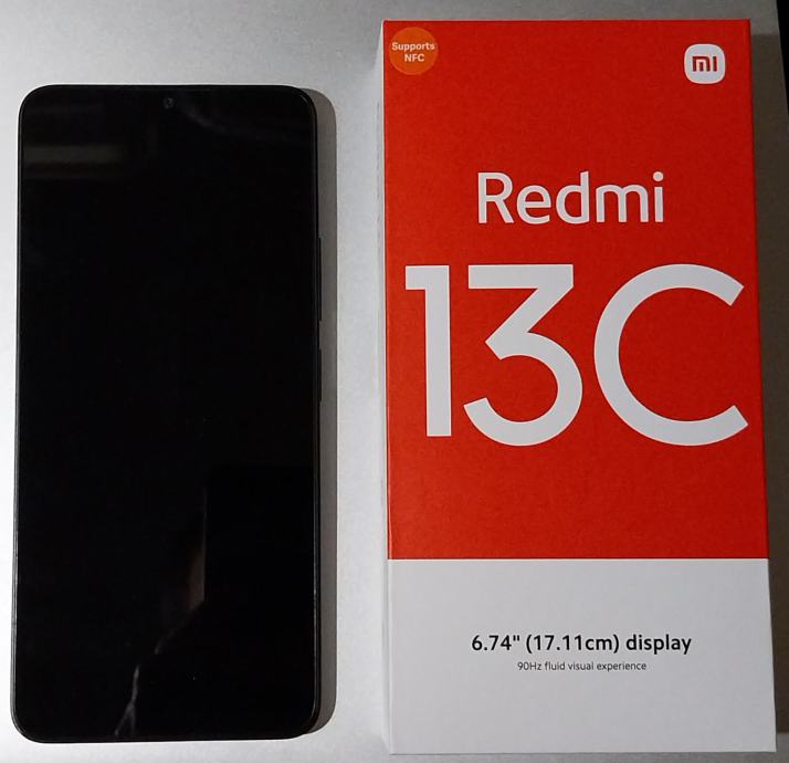 XIAOMI Redmi 13C 8GB/256GB Pametni telefon